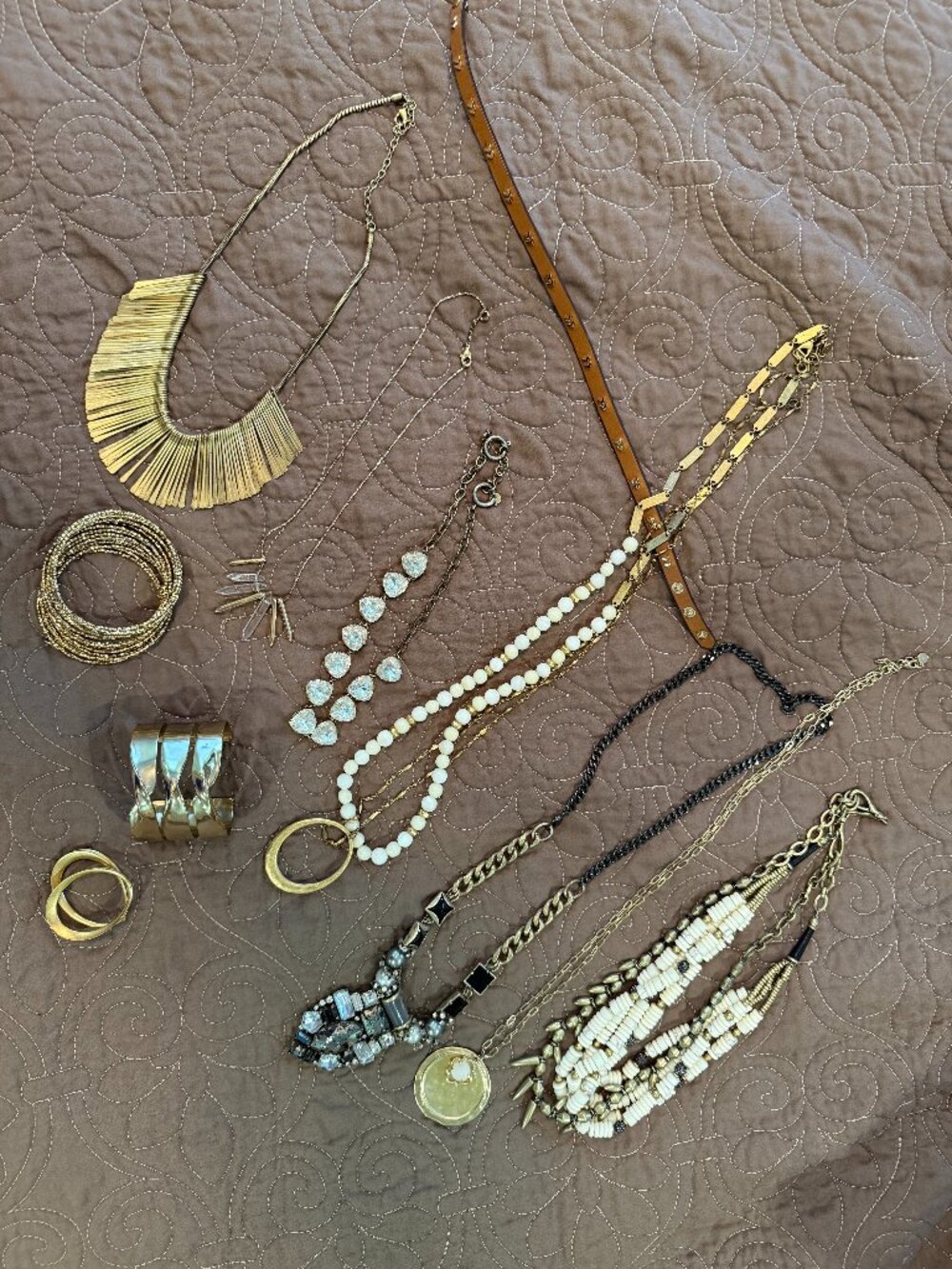 LOT OF MISC STELLA & DOT JEWELRY